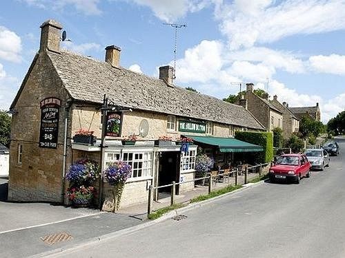 The Hollow Bottom Guiting Power Exterior foto